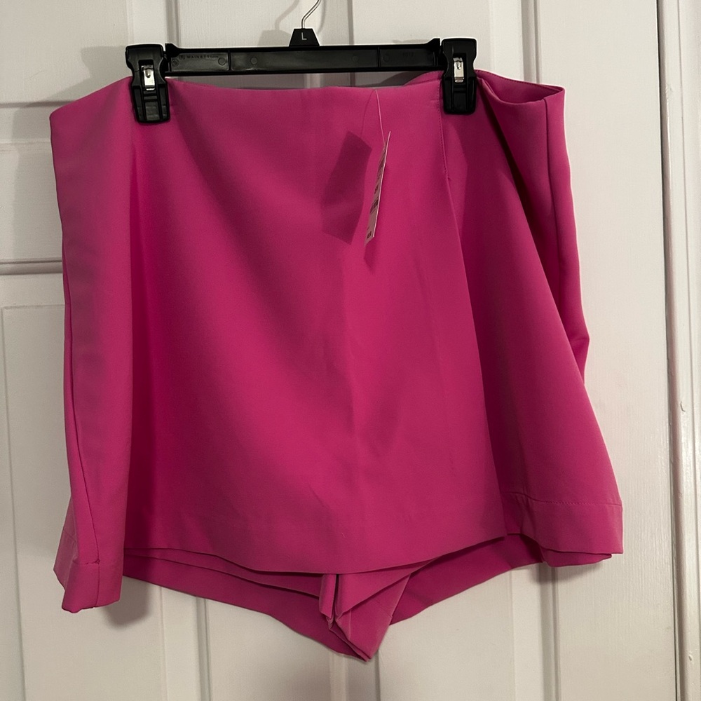 NWT Bar III Women's Skort